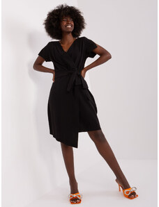 Fashionhunters Černé asymetrické šaty s páskem od ZULUNA