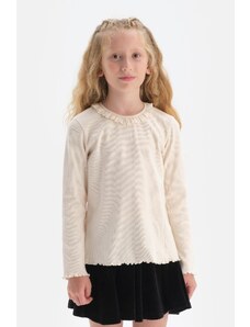 Dagi Ecru Long Sleeve Crewneck Collar Embroidered Rib Tshirt with Garnish.