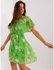 Fashionhunters Světle zelené rozevláté šaty s květinami