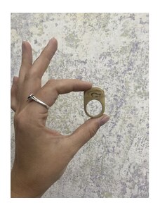 Luba Bakičová - mosazný prsten s hnedým detailem