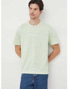 Bavlněné tričko Calvin Klein zelená barva, K10K111346