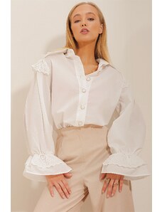 Trend Alaçatı Stili Women's White Collar Embroidered Scalloped Poplin Shirt with Balloon Sleeves Embroidered