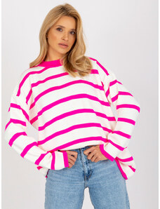 Fashionhunters Fluo růžový a ecru pruhovaný oversized svetr se stojáčkem od RUE PARIS