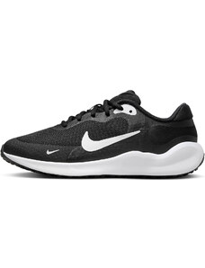 Běžecké boty Nike Revolution 7 fb7689-003 38,5