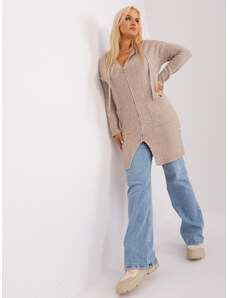 Fashionhunters Tmavě béžový dlouhý svetr větší velikosti s kapucí