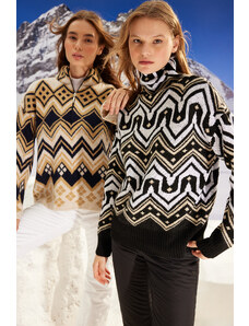Trendyol Winter Essentials Černý široký střih s měkkým texturovaným vzorovaným pleteným svetrem