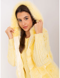 Fashionhunters Světle žlutá kožešinová vesta s kapucí