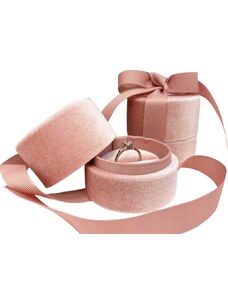 Luxusní růžová dárková krabička na prsten se stužkou