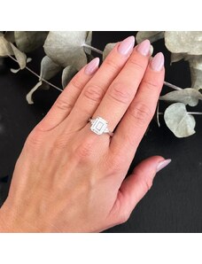 Pfleger Stříbrný prsten s velkým zirkonem 10mm * 8mm