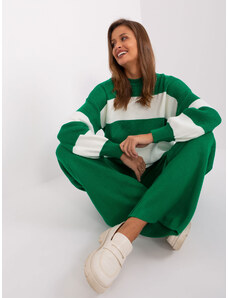 Fashionhunters Zelený a ecru oversize svetr s širokými pruhy