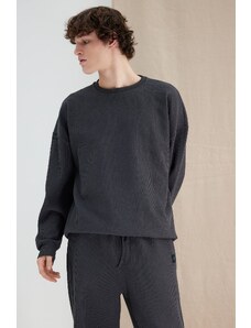 Trendyol Anthracite Oversize/Wide-Fit Label Detail Textured Sweatshirt