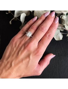 Pfleger Stříbrný prsten s velkým zirkonem 8mm * 6mm