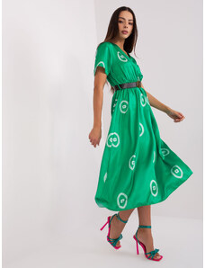 Fashionhunters Zelené midi koktejlové šaty s potiskem