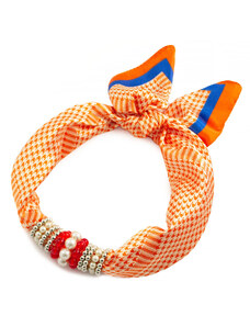 Šátek s bižuterií Letuška - oranžový s potiskem