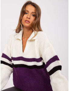 Fashionhunters Ecru-fialový oversize svetr s límečkem