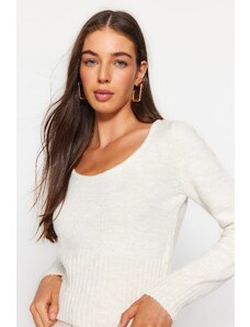 Trendyol Ecru Crop Měkký texturovaný vlněný pletený svetr