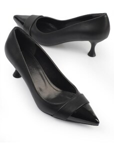 Capone Outfitters Capone Pointed Toe Women's Shoes with Patent Leather Detailed Mid Heel.