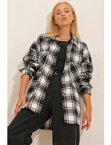 Trend Alaçatı Stili Women's Black and White Checkered Cachet Cotton Oversize Safari Jacket Shirt