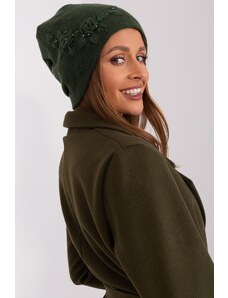 MladaModa Dámská čepice s výšivkou a zirkony model 32976 zelená