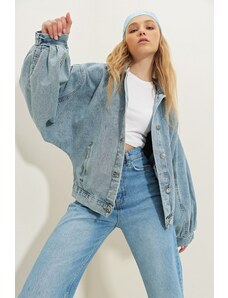 Trend Alaçatı Stili Dámské ledově modré dvojité kapsy s balónovým rukávem Jean Jacket