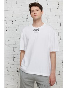AC&Co / Altınyıldız Classics Men's White Oversized Loose Fit, Crew Neck 100% Cotton Printed T-Shirt.