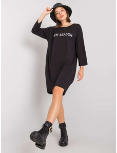 Fashionhunters Černé bavlněné šaty s nápisem