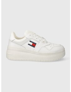 Sneakers boty Tommy Jeans TJW RETRO BASKET FLATFORM ESS bílá barva, EN0EN02506