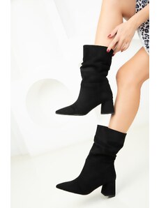 Soho Black Suede Women's Boots & Booties 18546