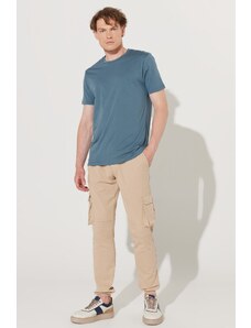 AC&Co / Altınyıldız Classics Men's Beige Elastic Waist And Legs, Slim Fit Slim Fit Slim Fit Cargo Pocket Cotton Flexible Trousers.