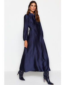 Trendyol Módní večerní šaty Navy Blue Waist Brit Satin Evening Dress