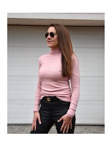 Růžový basic svetr s rolákem