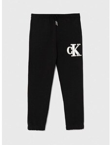Dětské tepláky Calvin Klein Jeans černá barva, s aplikací