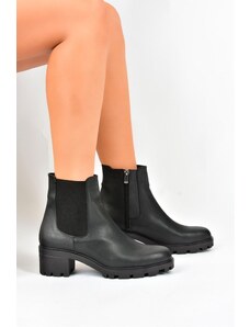 Fox Shoes Women's Black Short Heeled Boots