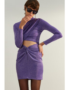 Trendyol fialové vypasované lesklé vystřižené / okno detailní elegantní večerní šaty