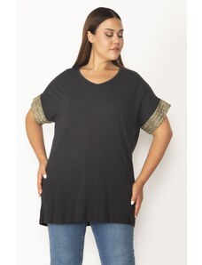 Şans Women's Plus Size Black Low-Sleeve Blouse with Glitter Details on the sleeves