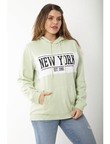 Şans Women's Plus Size Green Inner Raising Print And Hood Detail Kangaroo Pocket Sweatshirt