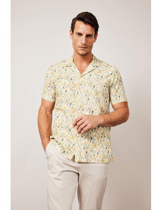 DEFACTO Modern Fit Resort Neck Printed Short Sleeve Shirt