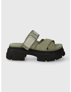 Nubukové pantofle UGG Ashton Slide zelená barva, na platformě, 1136765