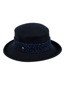KRUMLOVANKA Tmavě modrý dámský klobouk s pletenou stuhou Ba-30235491-212
