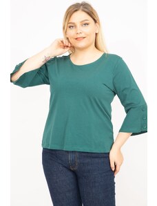 Şans Women's Green Plus Size Cotton Fabric Sleeves Capri-Sleeved Blouse with Ornamental Buttons