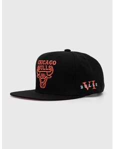 Bavlněná baseballová čepice Mitchell&Ness NBA CHICAGO BULLS černá barva, s aplikací