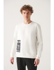 Avva Men's White Crew Neck Hologram 3 Thread Fleece Inside Standard Fit Regular Cut Sweatshirt