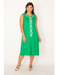 Şans Women's Plus Size Green Embroidered Sleeveless Viscose Dress
