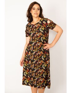 Şans Women's Plus Size Multicolored Floral Patterned Dress with Decollete