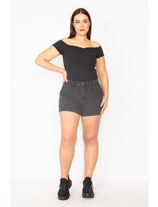 Şans Women's Large Size Black Denim Shorts with Side and Back Pockets