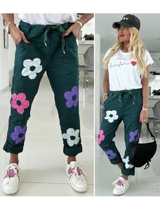 Italy moda Volnočasové kalhoty Gia flowers, tmavě zelené