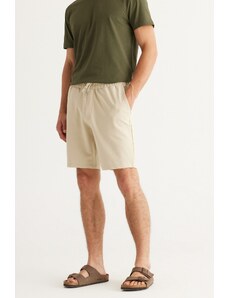 ALTINYILDIZ CLASSICS Men's Beige Standard Fit Regular Cut Cotton Shorts with Pocket.