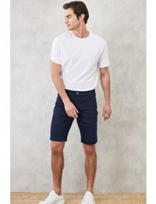 ALTINYILDIZ CLASSICS Men's Navy Blue Slim Fit Slim Fit Diagonal Patterned 5 Pocket Flexible Shorts.