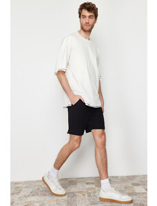 Trendyol Black Regular/Normal Fit Basic Shorts