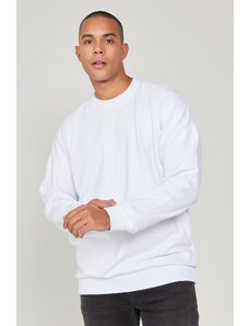 AC&Co / Altınyıldız Classics Men's White Standard Fit Normal Cut Fleece 3 Thread Crew Neck Sweatshirt